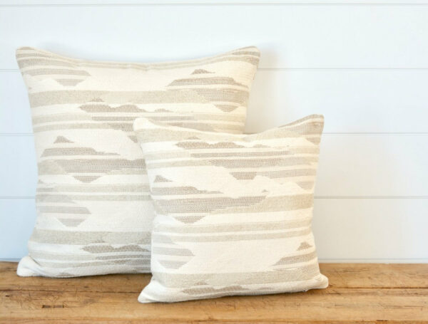 pillow1_fca9a41e-5f26-4a39-a2d2-0e403a8da298